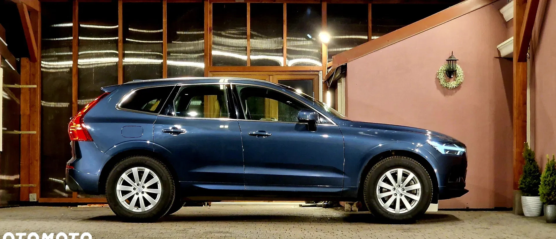 Volvo XC 60 cena 92999 przebieg: 250000, rok produkcji 2018 z Stary Sącz małe 667